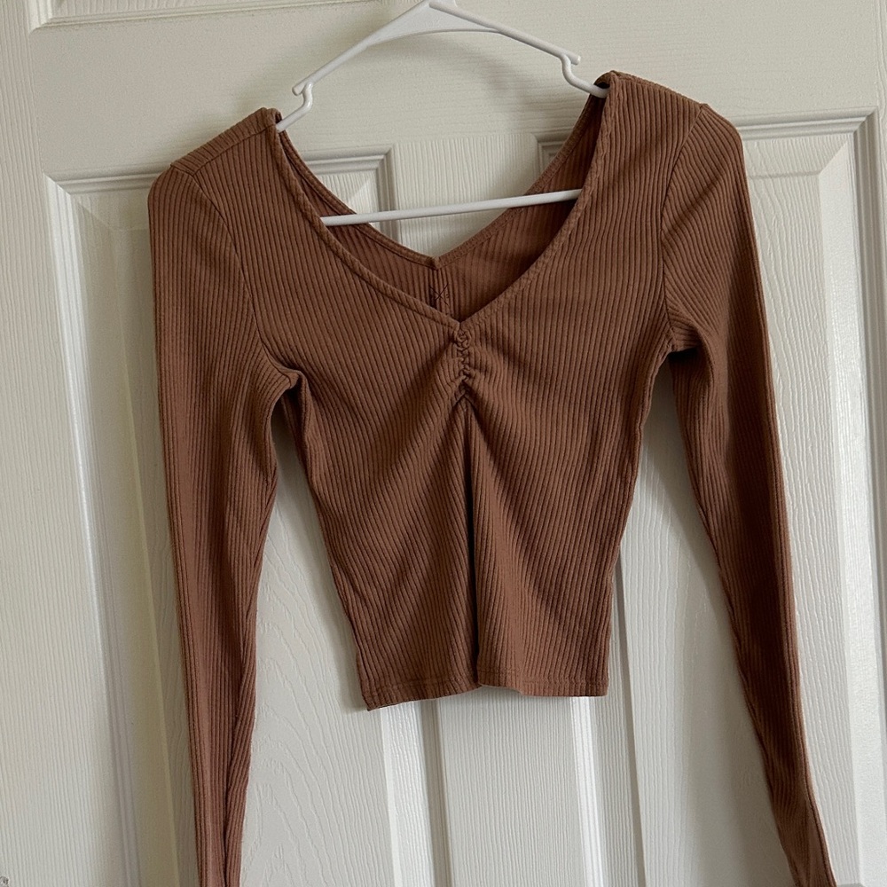 PacSun Brown Ribbed Long Sleeve Crop Top